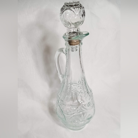 Vintage Daisy Green clear Glass Decanter pitcher cork stopper. - Picture 9 of 13